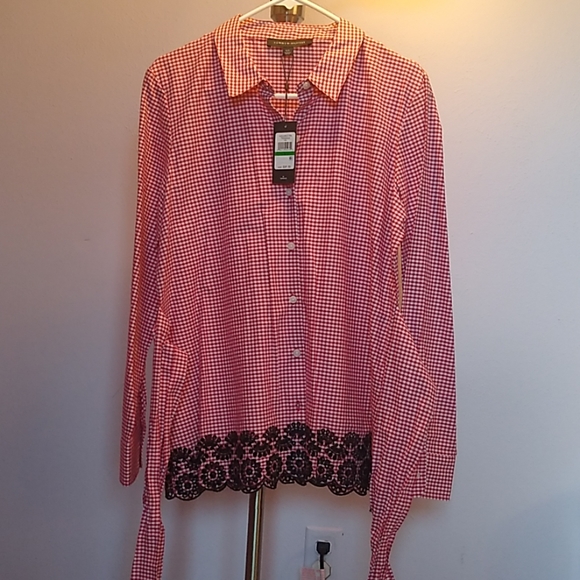 Tommy Hilfiger Tops - Tommy Hilfiger long sleeve shirt Tommy Hilfiger Tops - Tommy Hilfiger long sleeve shirt